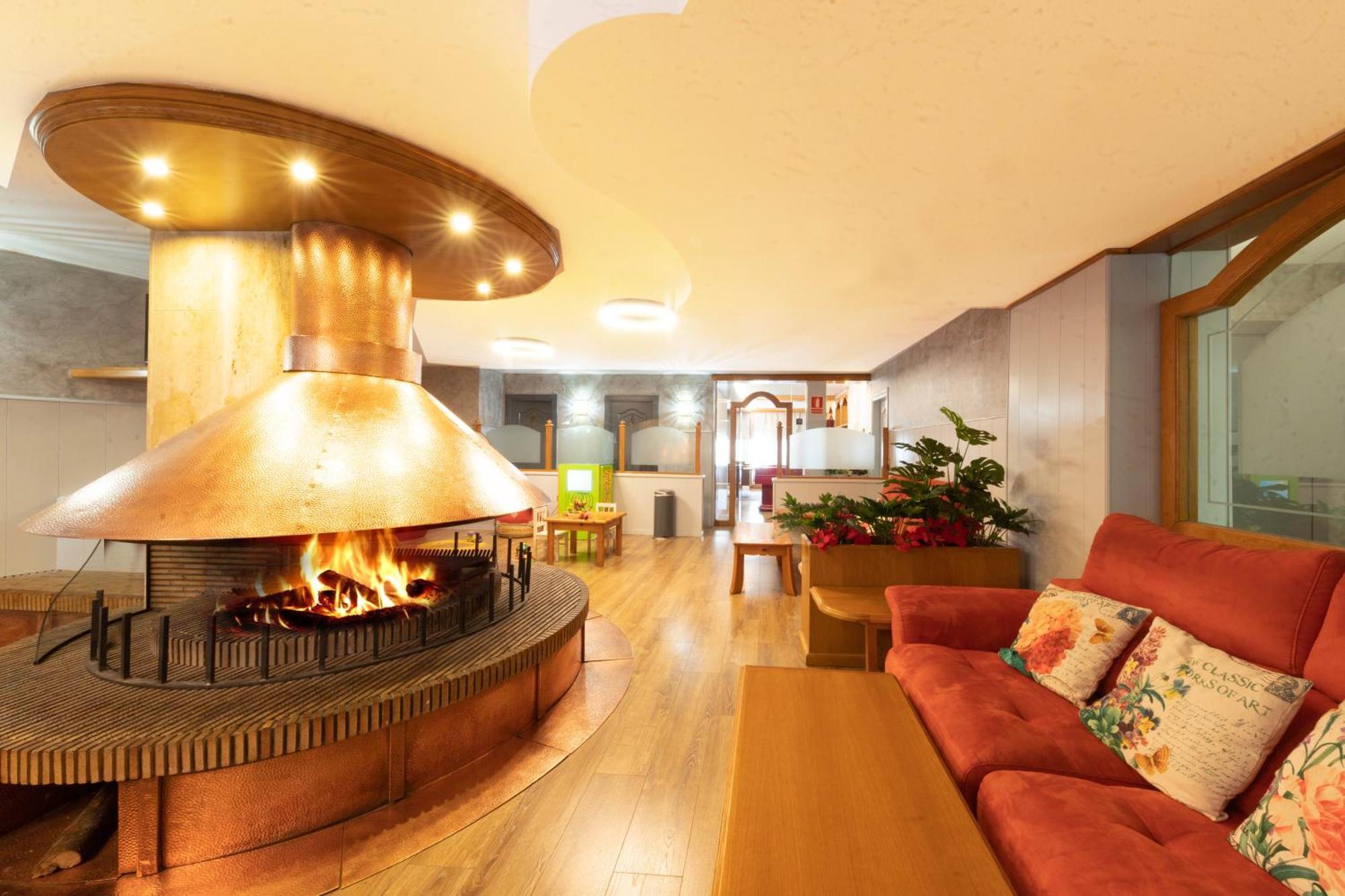 Guillem & Hotel 4*