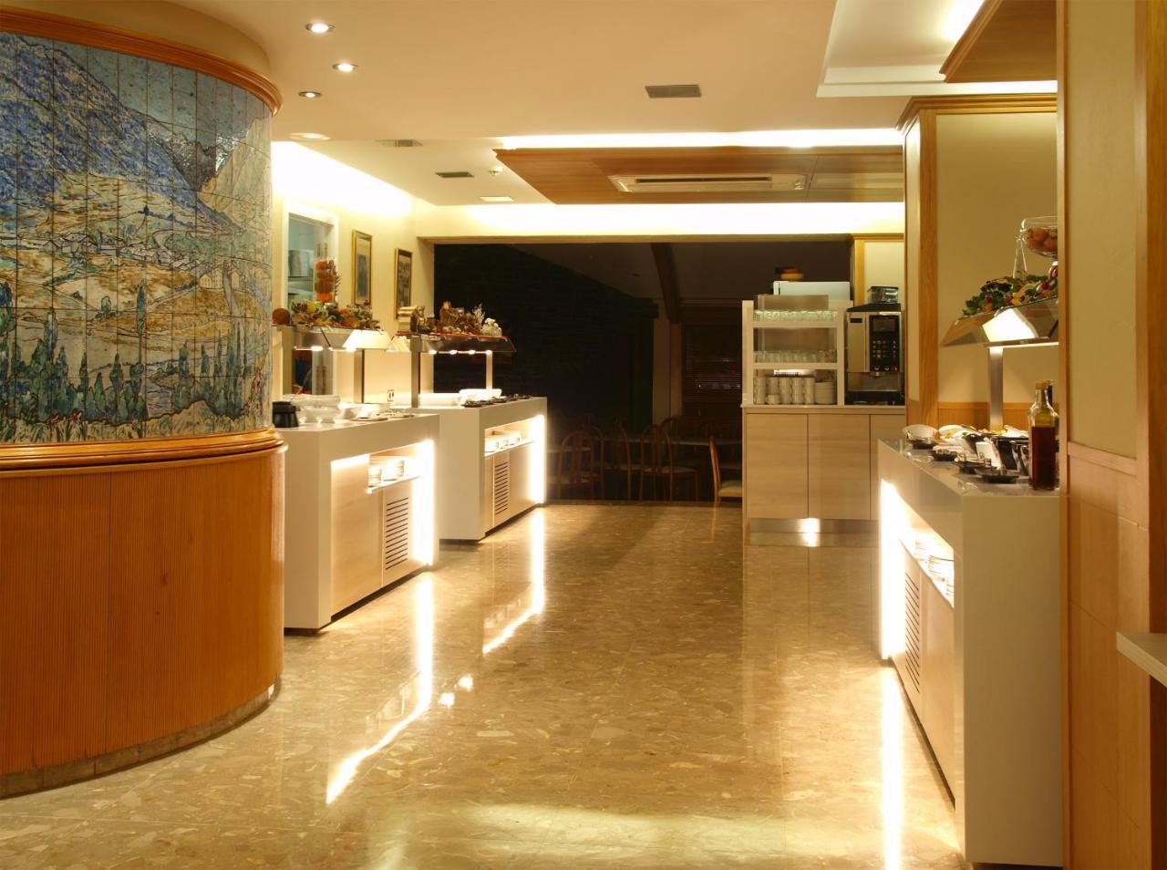 Guillem & Hotel Encamp